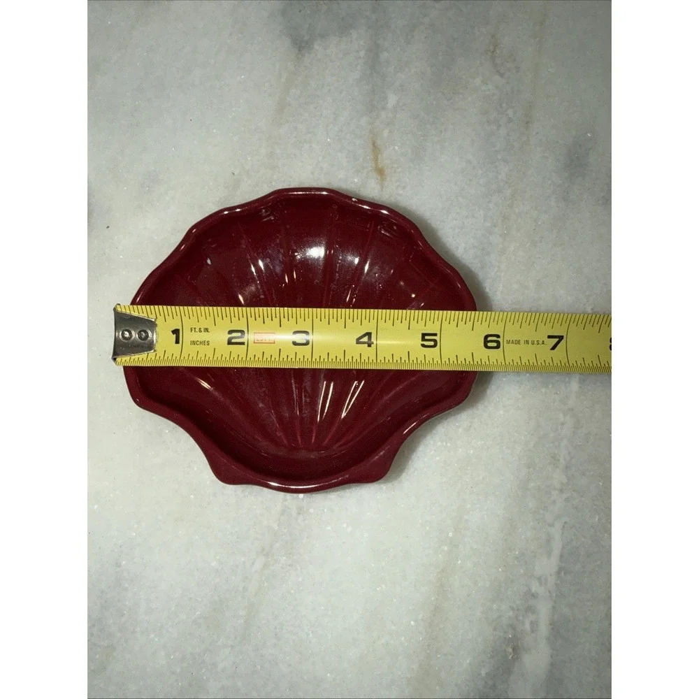 Vtg Ceramic Shell Burgundy Dish  Pfaltzgraff  Soap With Matching Water Cup GW992